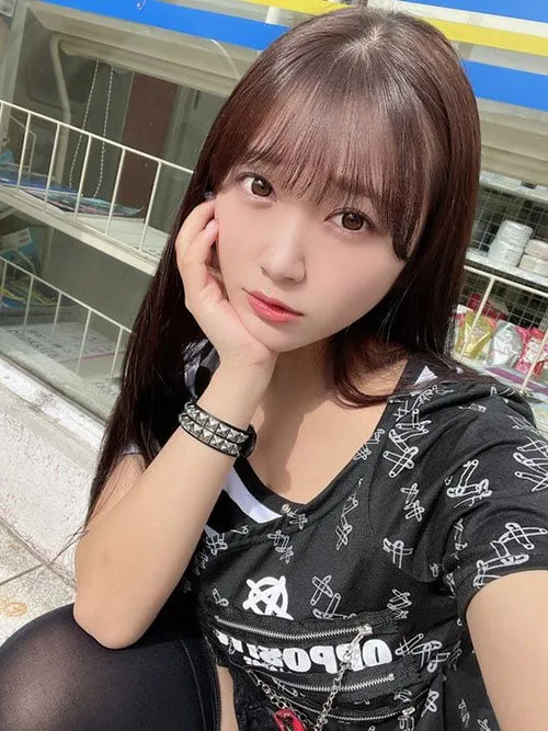 黑丝美女运动活力